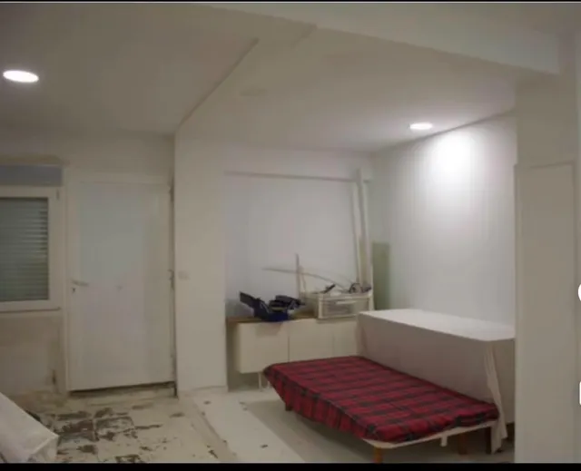 Gran local para convertir en vivienda — 11
