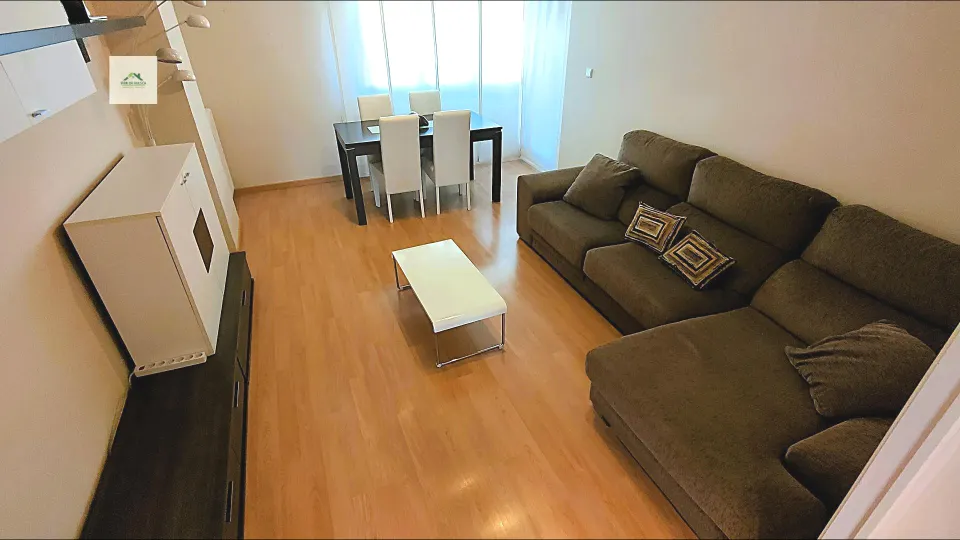 3 dormitorios reformado con GARAJE BOX y TRASTERO en Doctor Artero – 850 €/mes