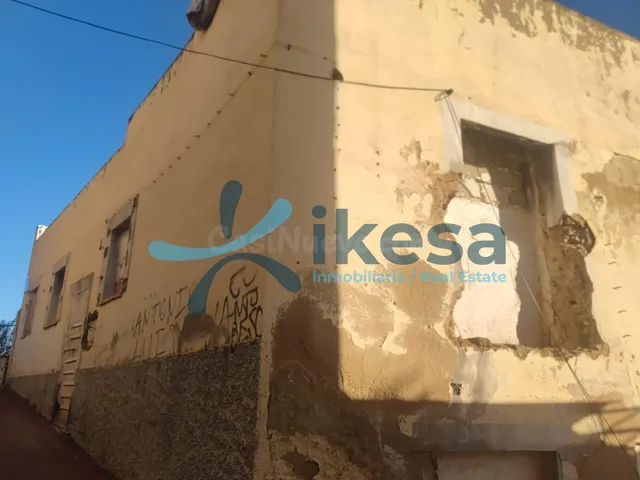 Venta de Casa adosada en Jaén - foto 3
