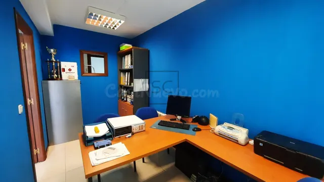 Bajo comercial en Caranza, Ferrol. — 5