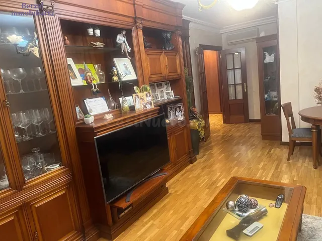 Extraordinaria vivienda de 4 habitaciones, garaje y 2 trasteros — 2