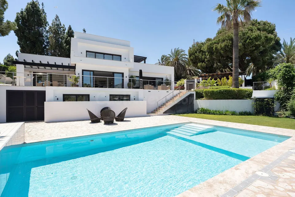 Chalet 4 habitaciones 351m² en venta - Marbella