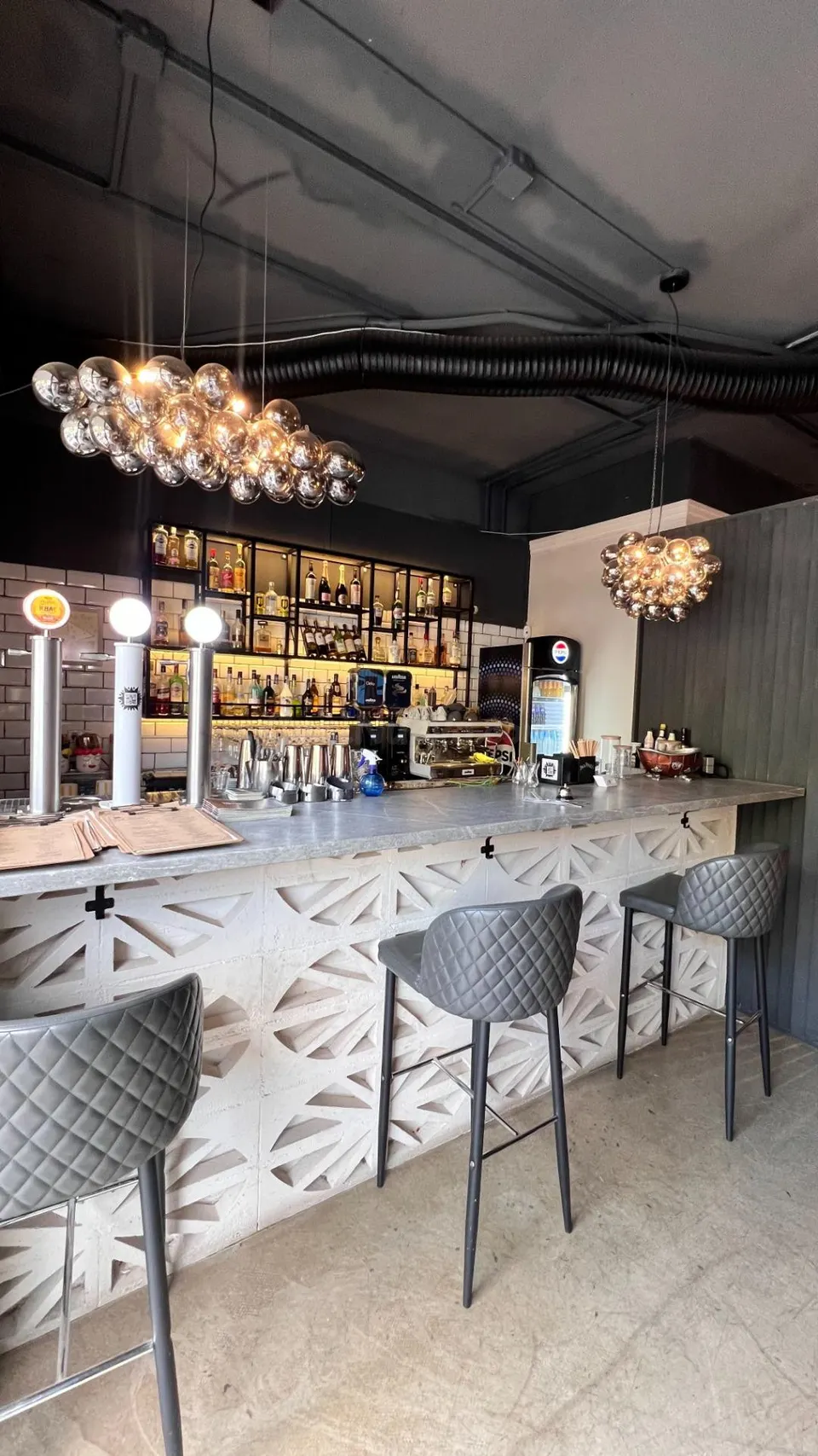 Negocio 120m² en alquiler - Tres Forques