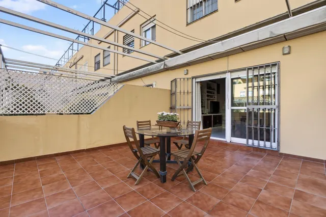 Casa adosada en venta en los bermejales — 16