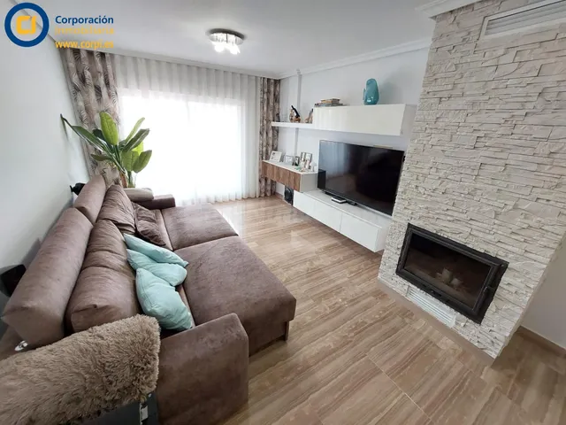 Vivienda con dos dormitorios, garaje, terraza y piscina comu - foto 3