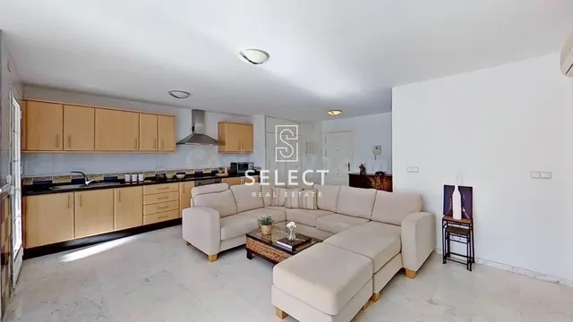 Apartamento con Terraza y Vistas Panorámicas al Mar en Marin - foto 5