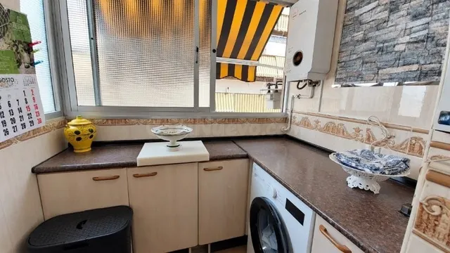 Amplio y precioso  piso de 4 dormitorios en alquiler  en camino de suárez — 23