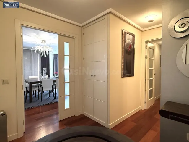 INMOBILIARIA ARBETETA VENDE MAGNÍFIO PISO DE 4 DORMITORIOS E - foto 2