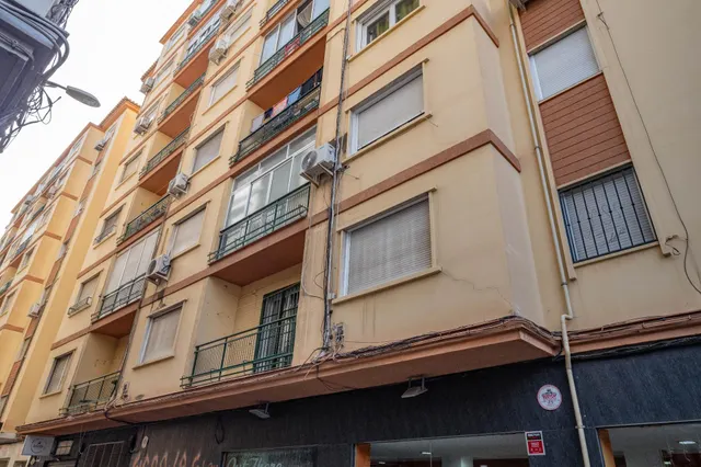 PISO IDEAL INVERSORES. ZONA CAMINO DE RONDA Y FACULTAD DE CIENCIAS — 6