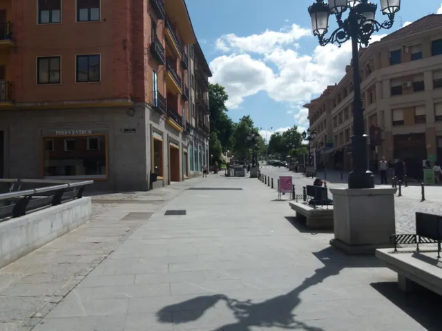 ALQUILER.-.OFICINA.-.EXTERIOR.-.CENTRICA.-. — 31