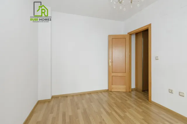 Piso en Armilla Centro con patio de 46 m2, 2 dormitorios y metro — 17