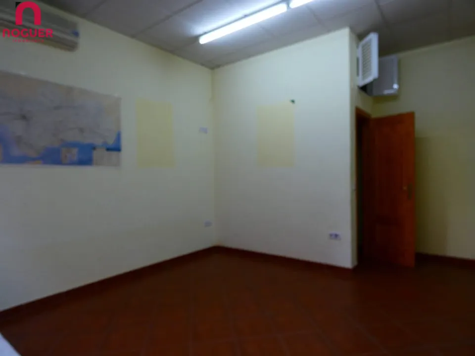 ZONA TABLERO ALQUILER LOCAL COMERCIAL IDEAL PARA OFICINA O DESPACHO