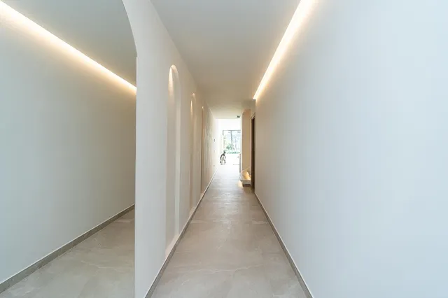 Casa adosada de 4 dormitorios en La Rinconada Valle del Golf de Nueva Andalucía Completamente reformado con altos estándares. — 17