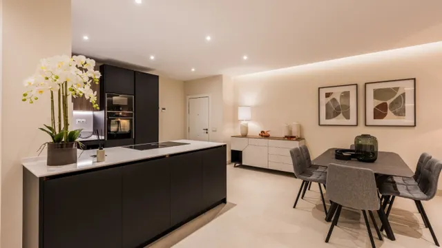 APARTAMENTO TOTALMENTE REFORMADO CON VISTAS DESPEJADAS AL MAR EN VENTA EN BAHÍA DEL VELERÍN, ESTEPON — 29