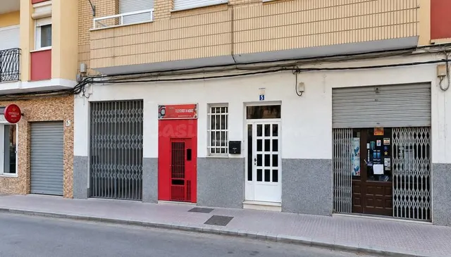 Local comercial de 516 m2 en Mula – Avenida Juan Viñegla, nº