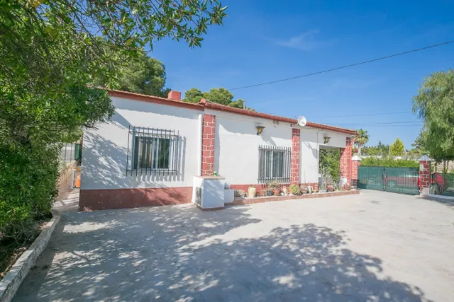 COUNTRY HOUSE FOR RENT IN ASPE – ALCANÁ AREA, LONG TERM RENTAL — 4