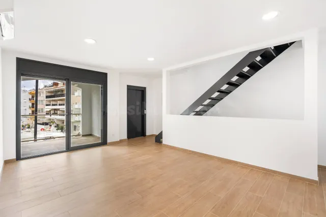 ¡Descubre esta fantastica vivienda en Empuriabrava! - foto 5