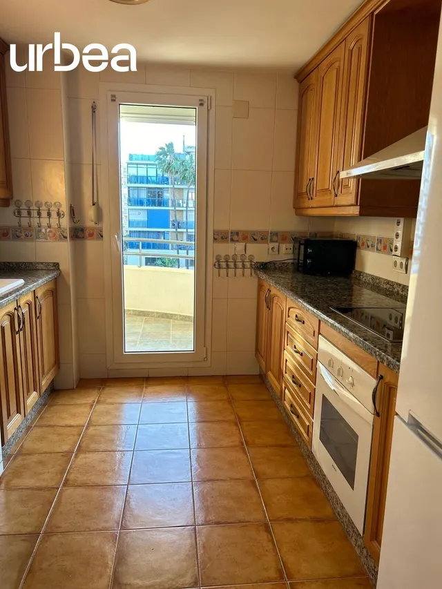 Excelante vivienda en Benalmadena de 3 dormitorios, dos baños , garaje y piscina — 20