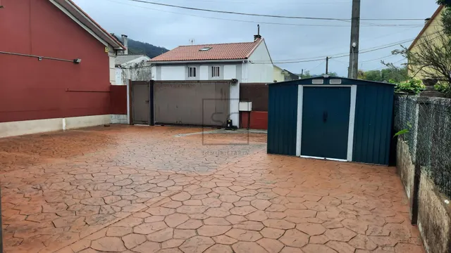 Chalet adosado con finca en Neda — 5