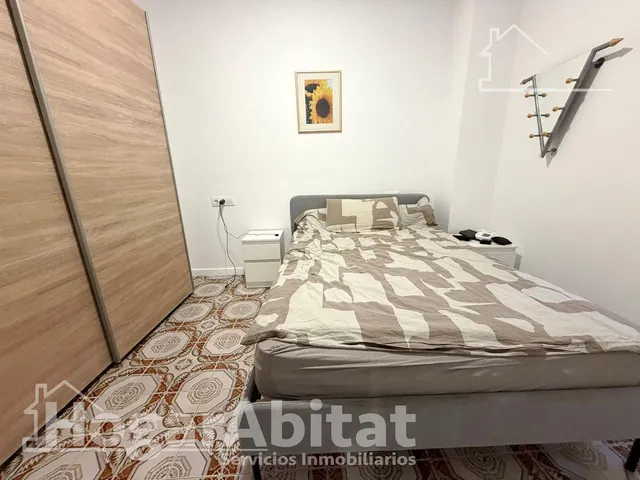 ¡UBICACIÓN IDEAL! BAJO ACOGEDOR Y LUMINOSO CON TERRAZA Y TRASTERO — 18