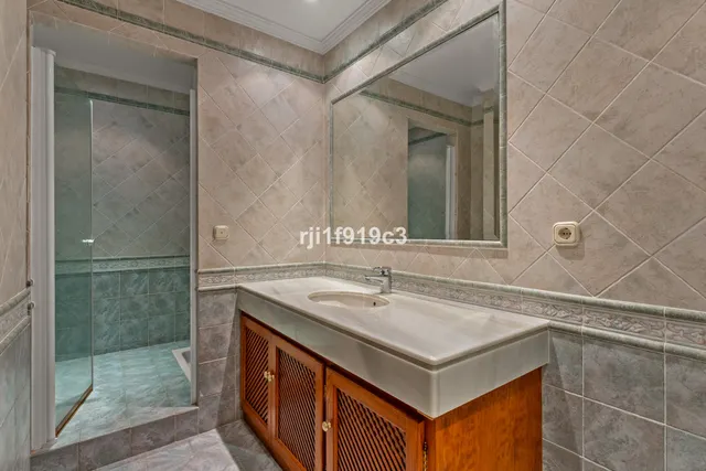 Chalet 4 habitaciones 571m² en venta - Marbella — 41