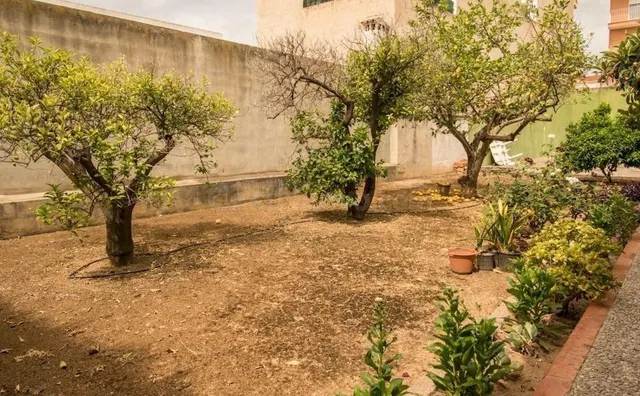 Parcela urbana de 203 m2 en el núcleo de La Pobla de Vallbon - foto 5