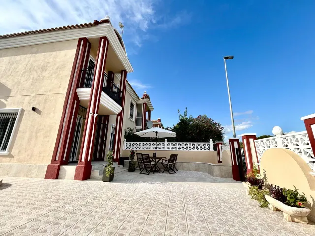 Chalet adosado de 3 dormitorios y 2 baños en orihuela costa (dehesa de campoamor) — 40