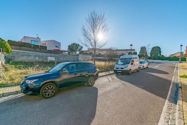 Venta de solar urbano, urbanización Cortijo de la Luz — 7