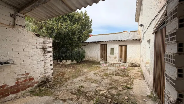 Casa con terreno en venta en Abengibre, Albacete