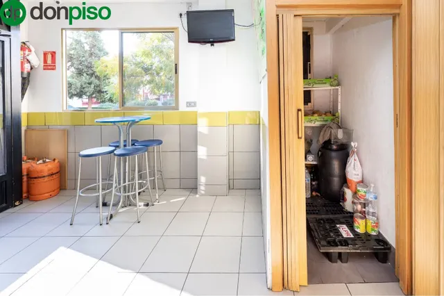 VENTA DE LOCAL EN URBANIZACION PARQUE NUEVA GRANADA (GRANADA) — 13