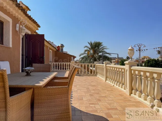 Casa-Chalet en Venta en Alicante Alicante — 2