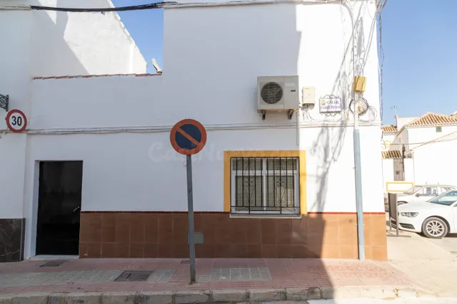 Local comercial y vivienda en el centro de Mollina - foto 4