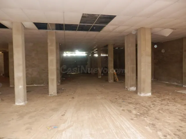 Local comercial en alquiler - Estación - foto 4