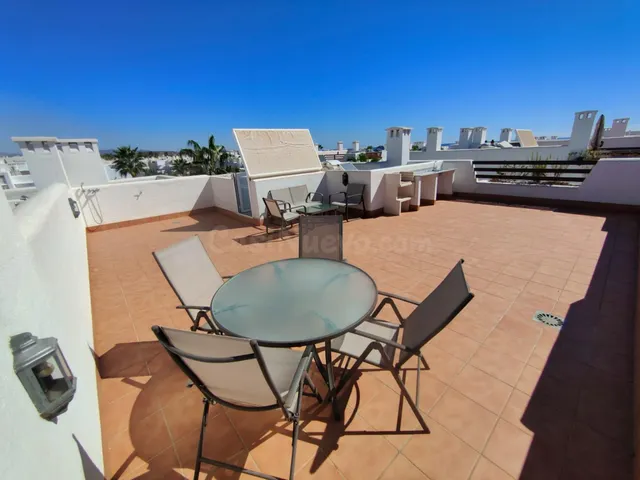 Espléndido apartamento en esquina con 3 dormitorios y solári