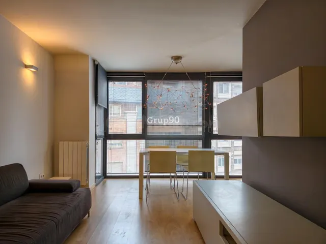 ÁTICO DÚPLEX CON TERRAZA PRIVADA JUNTO A RICARD VINYES - foto 3