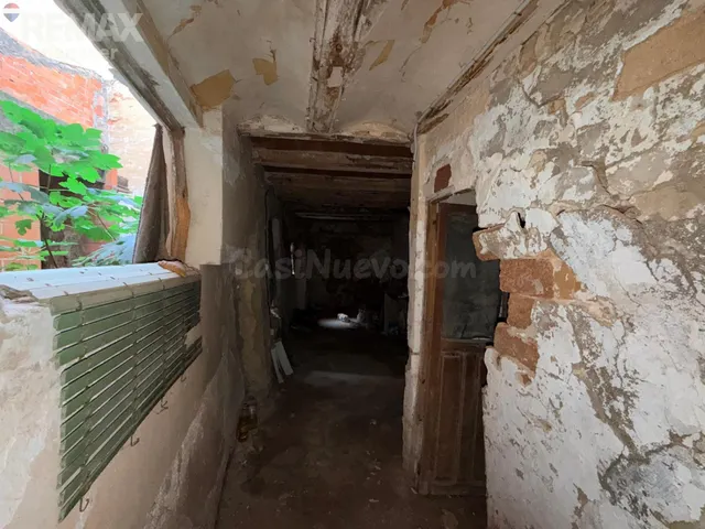 CASA PARA REFORMAR EN EL CENTRO DE ENGUERA – 148 m2 CONSTRUI - foto 5
