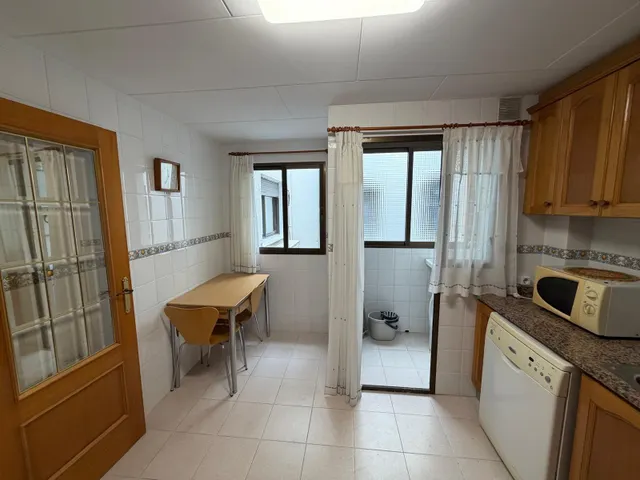 Amplio y Luminoso Piso en Alboraya con Vistas Despejadas — 10