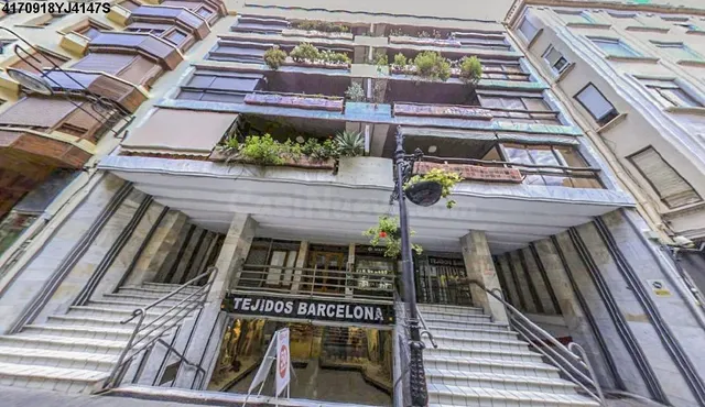 Local comercial en alquiler en centro de Gandía