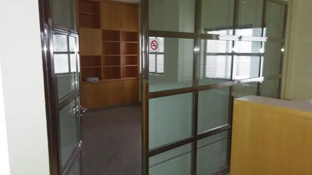 LOCAL COMERCIAL EN EL CENTRO DE PONFERRADA — 6
