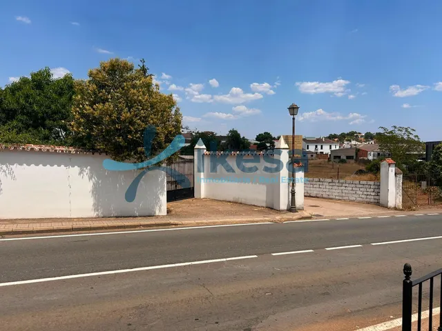 Venta de casa Adosada en Higuera de la Sierra, Huelva. - foto 2