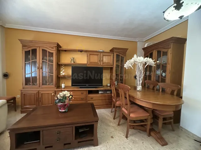 Dúplex de 4 dormitorios, cochera y patio en San José — 2