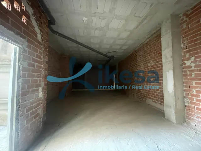 Venta de Local Comercial en Torredonjimeno, Jáne. — 13