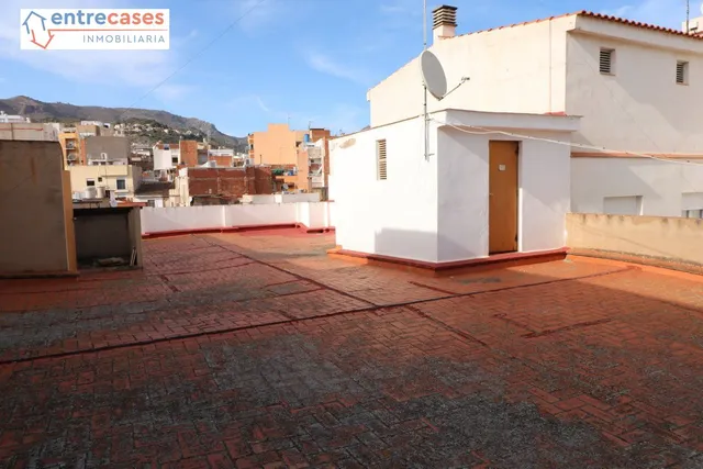 OPORTUNIDAD PARA CONSTRUCTORES. 1.100M2 DE TECHO, 5 PLANTAS DIAFANAS CON ASCENSOR-MONTACARGAS — 17