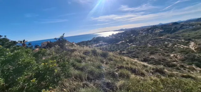 Terreno urbano con vistas al mar en Coveta Fumá – El Campell - foto 2