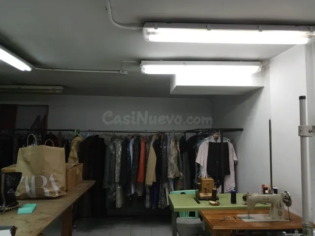 MONCASA VENDE Ó ALQUILA Local céntrico - foto 2