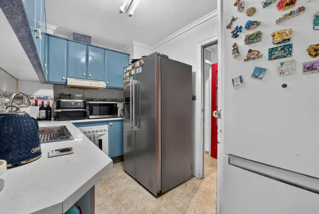 Amplio apartamento de 4 dormitorios a pocos pasos de la Playa del Acequión, Torrevieja — 23
