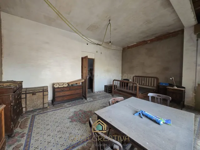 CASA EN VENTA EN FAVARA – GRAN POTENCIAL PARA REFORMA - foto 3