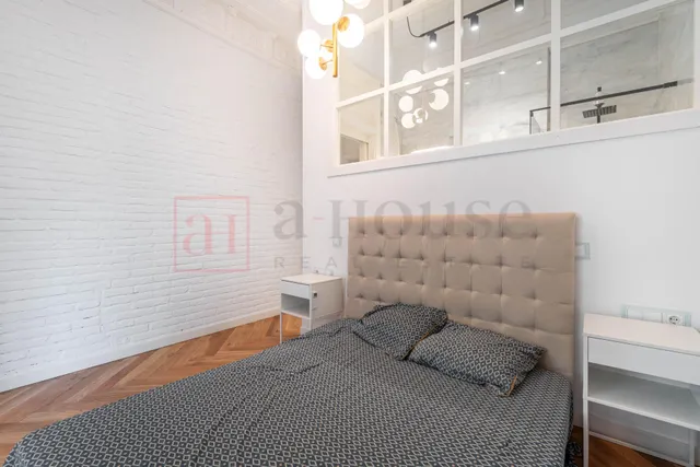 Piso reformado, listo para entrar a vivir con balcones y todo exterior en la nova esquerra de l' eixample — 22