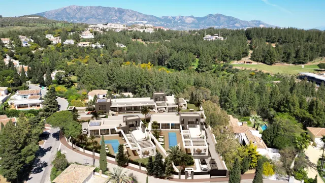 ÚLTIMA VILLA DISPONIBLE. Piscina privada junto al mar en El Chaparral — 3