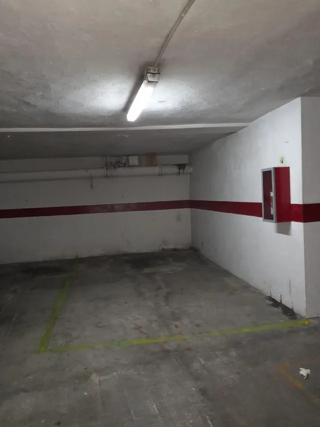 SE VENDE PLAZA DE GARAJE EN PUERTO REAL, ZONA CENTRO — 8